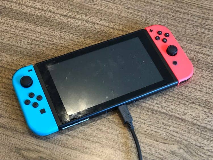 How to charge Nintendo Switch without the dock