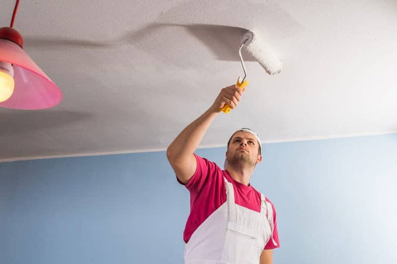 best way to paint a ceiling